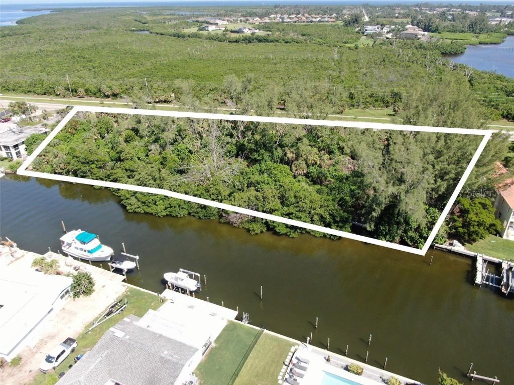 10005 W Manatee Ave., Bradenton, FL 34209