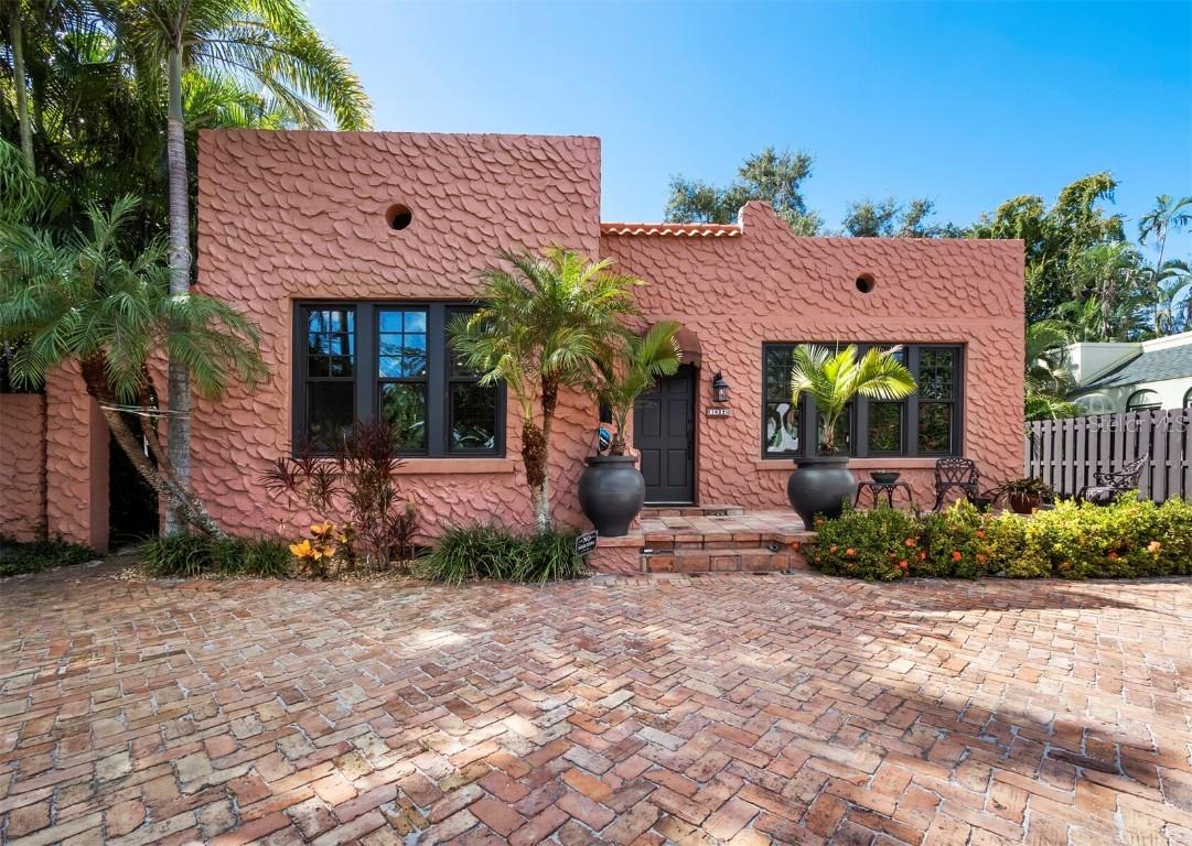 1022 S Osprey Ave., Sarasota, FL 34236