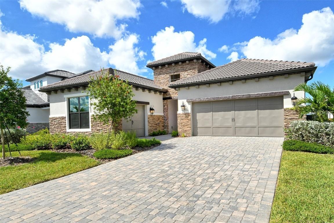 496 Bocelli Dr., North Venice, FL 34275