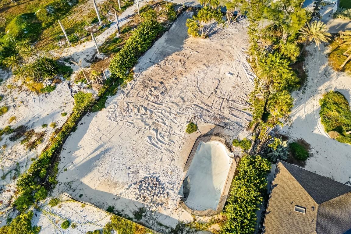 6429 Gulfside Rd, Longboat Key, FL 34228