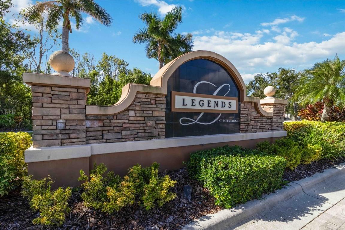 343 Londonderry Dr., Sarasota, FL 34240