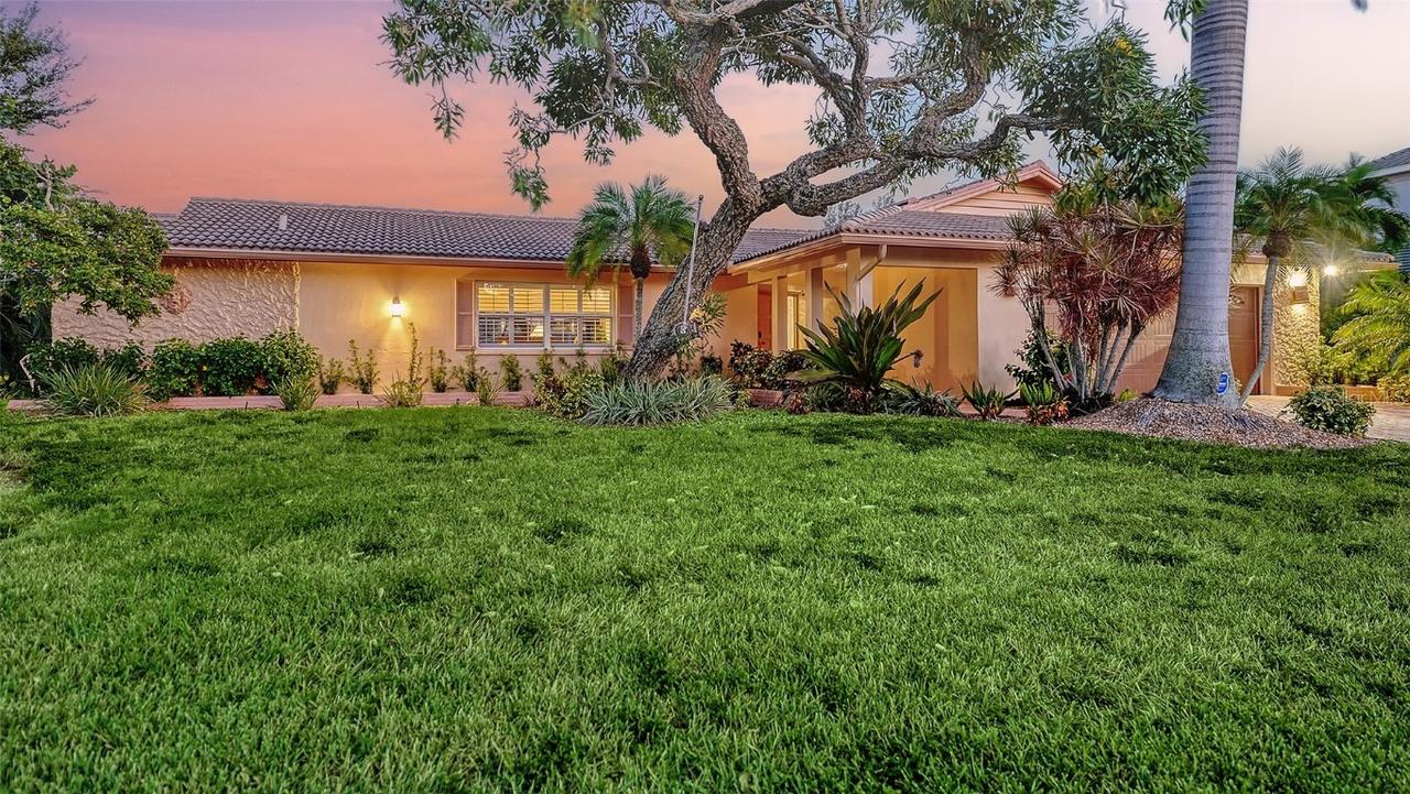 524 Ketch Ln., Longboat Key, FL 34228