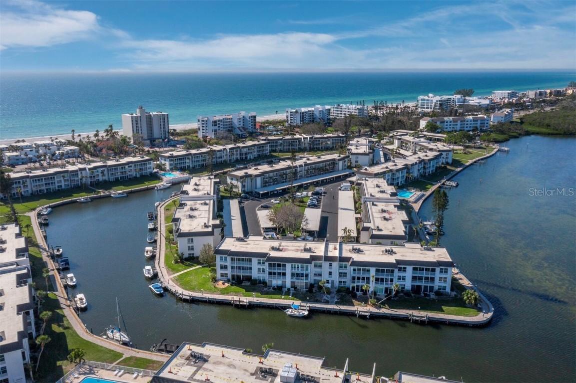 4440 Exeter Dr. #204, Longboat Key, FL 34228