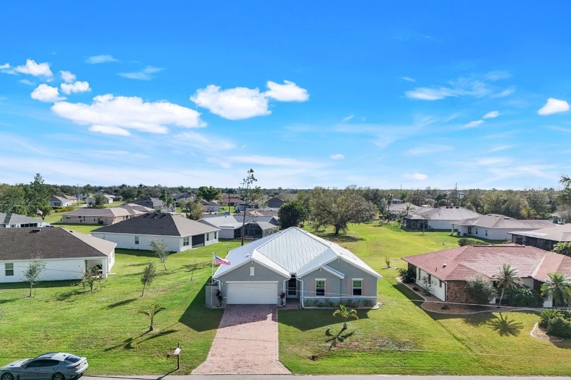 566 Corrientes Cir., Punta Gorda, FL 33983
