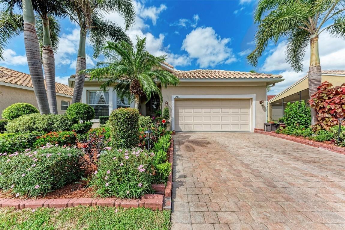 6306 42nd St., Sarasota, FL 34243