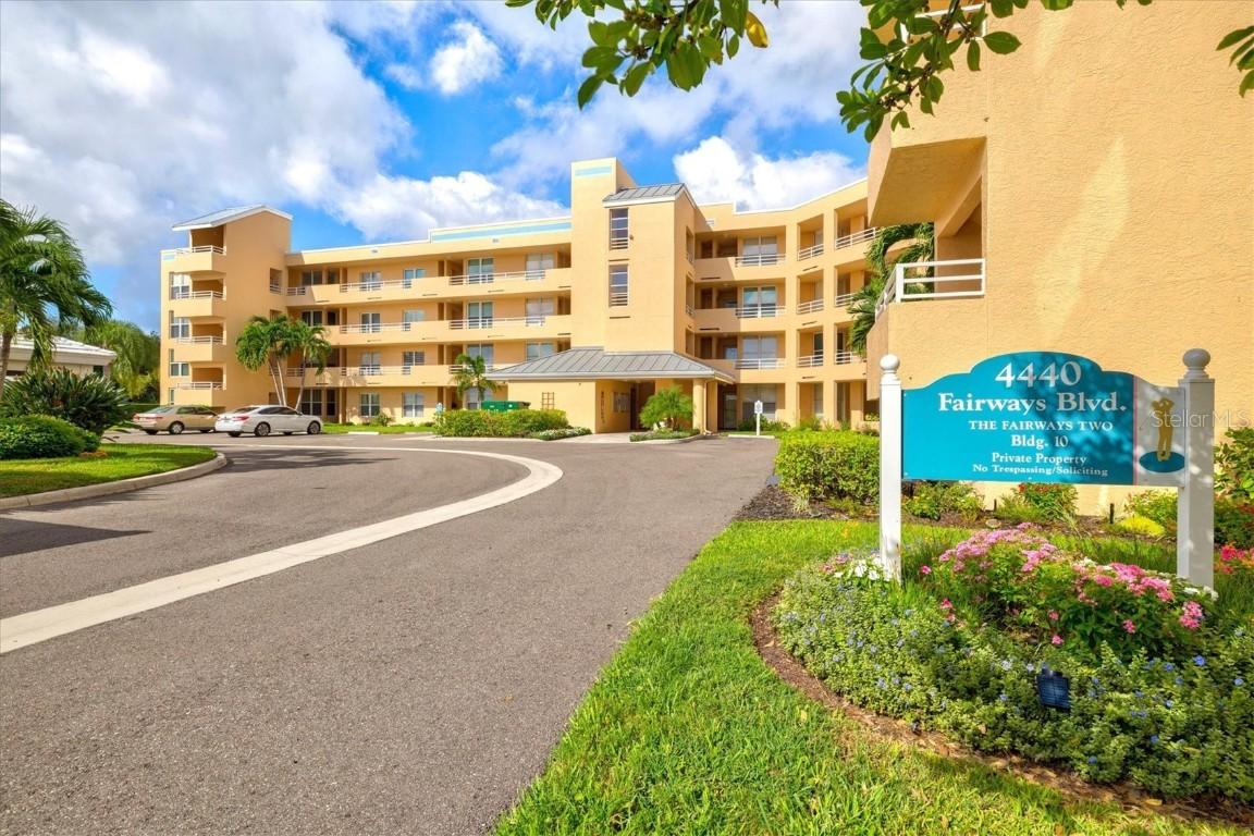 4440 Fairways Blvd. #407, Bradenton, FL 34209