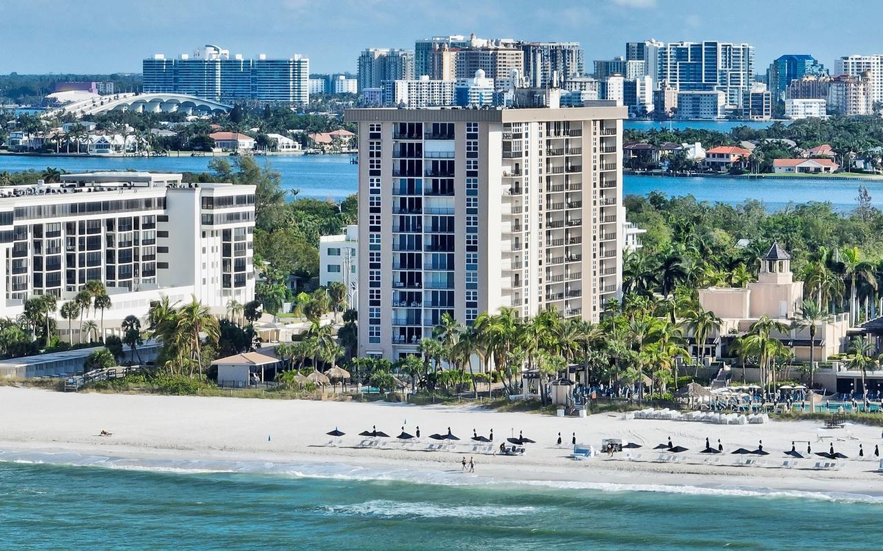 1212 Benjamin Franklin Dr. #305, Sarasota, FL 34236