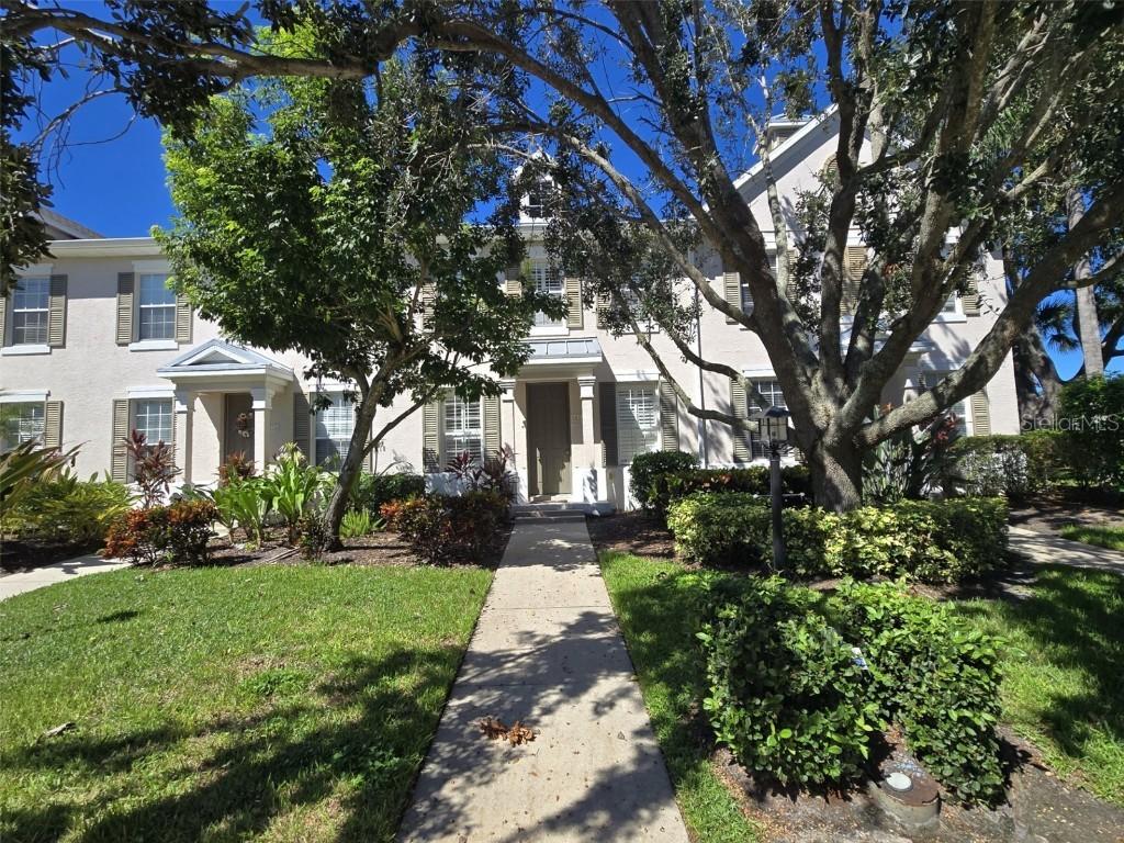 5654 Duval St., Bradenton, FL 34203