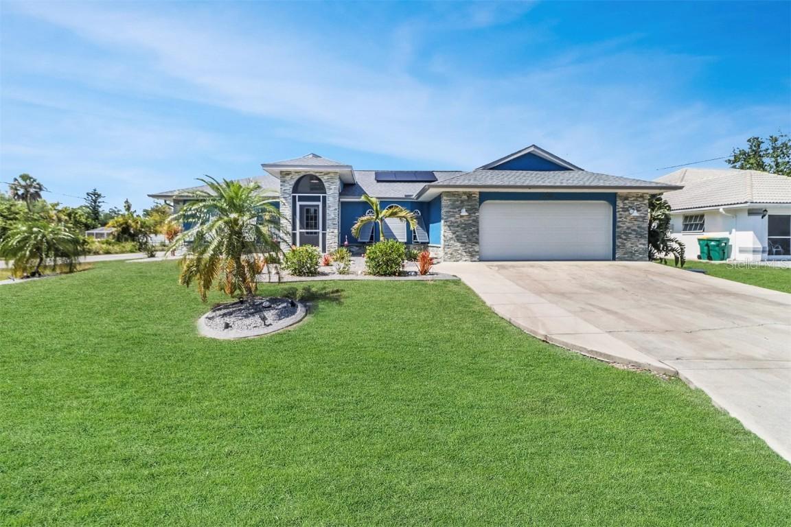23088 Allen Ave., Port Charlotte, FL 33980