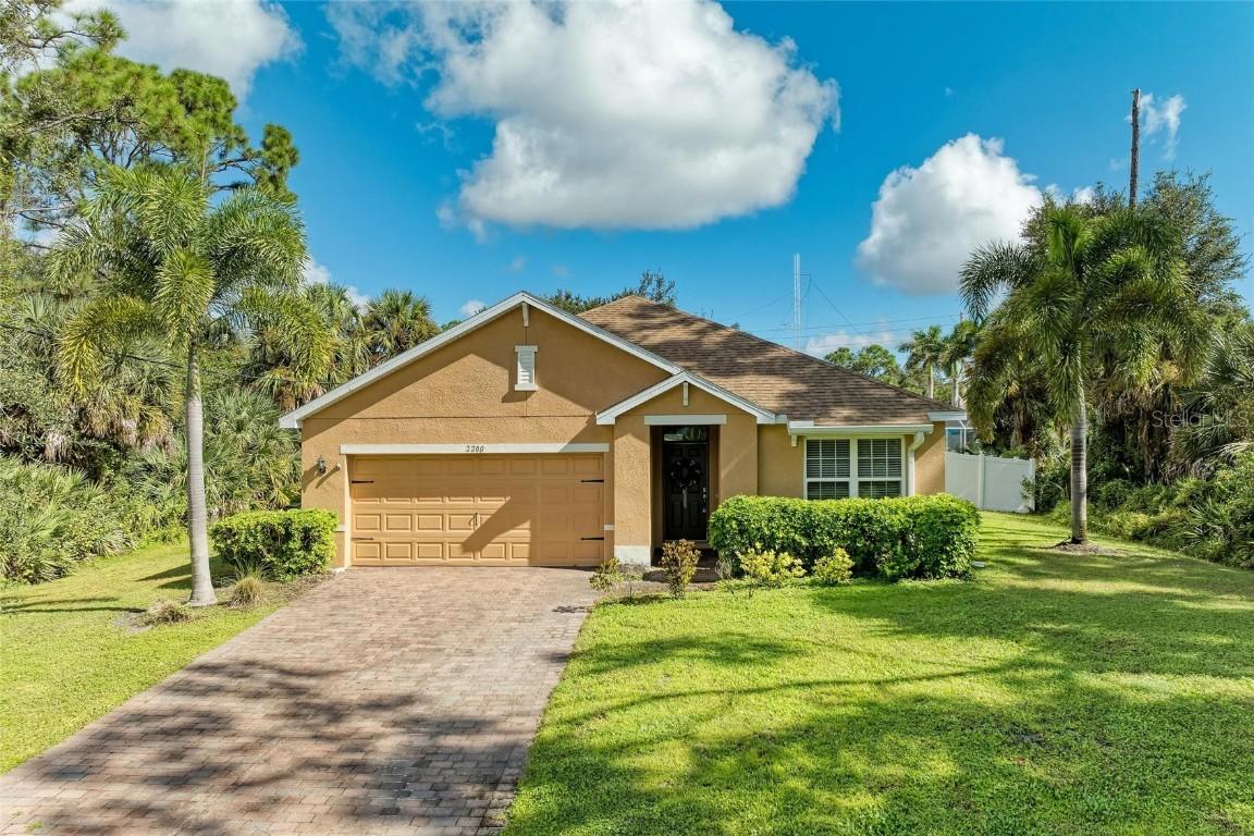 2200 Pratt Avenue, North Port, FL 34286