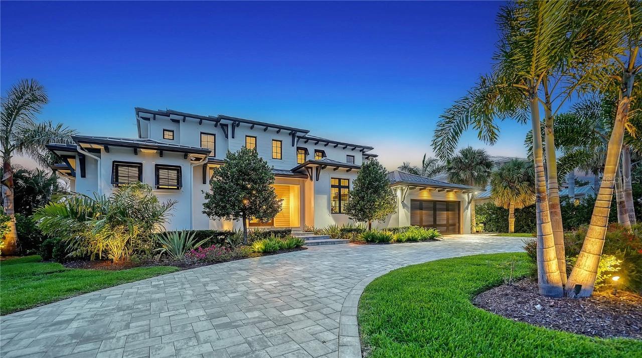 612 Mourning Dove Dr., Sarasota, FL 34236