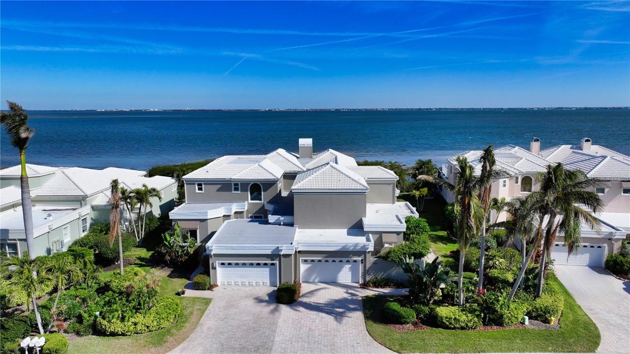 3540 Mistletoe Ln., Longboat Key, FL 34228