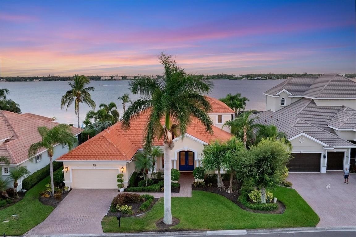 805 Riviera Dunes Way, Palmetto, FL 34221