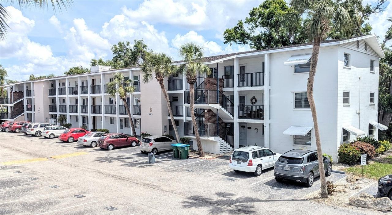 5855 Palm Ln. #B21, Bradenton, FL 34207