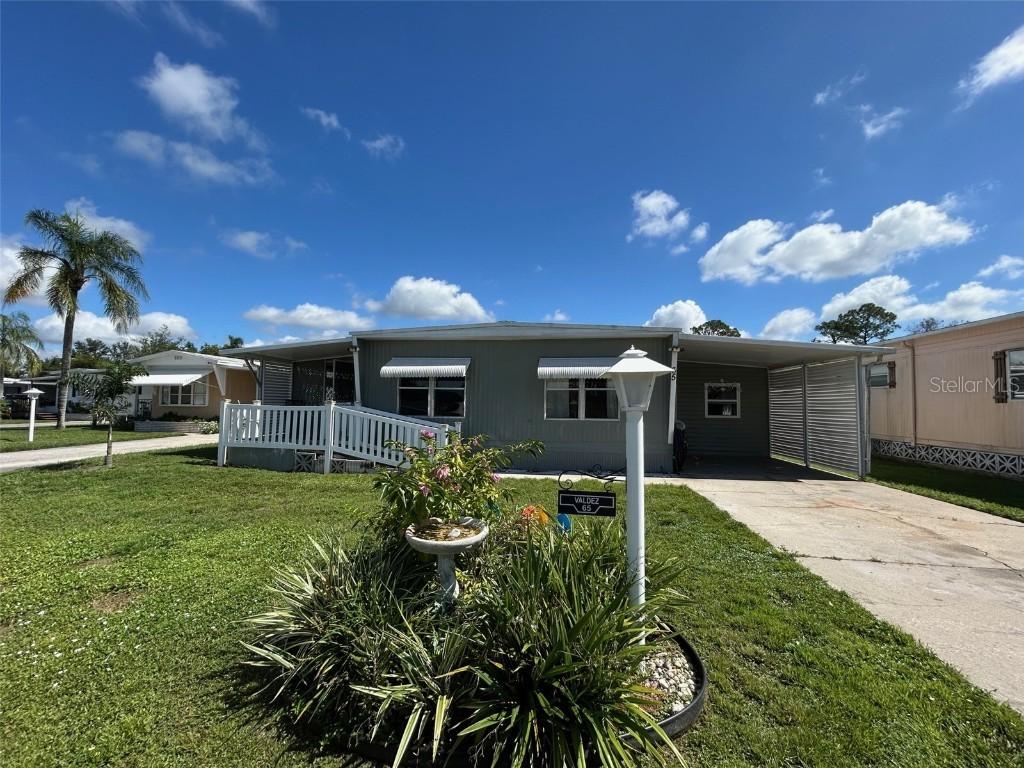 921 Faith Cir. #65, Bradenton, FL 34212
