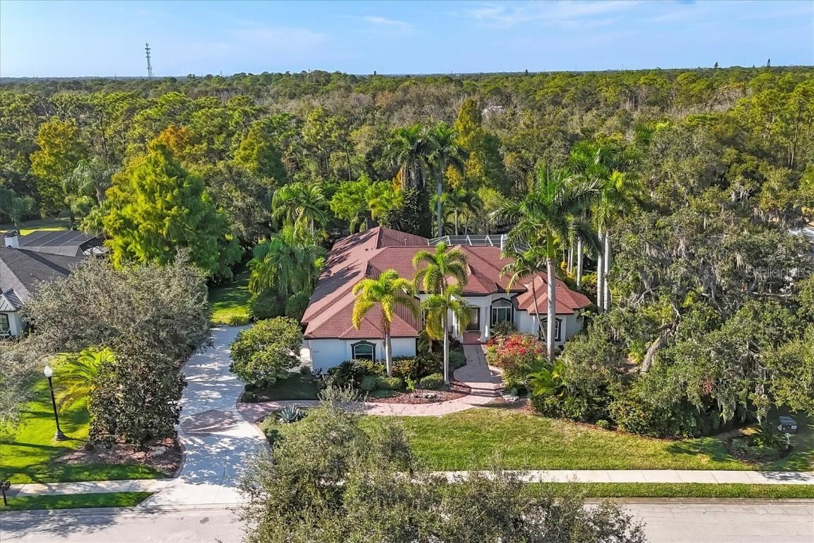 9979 Cherry Hills Avenue Cir., Bradenton, FL 34202