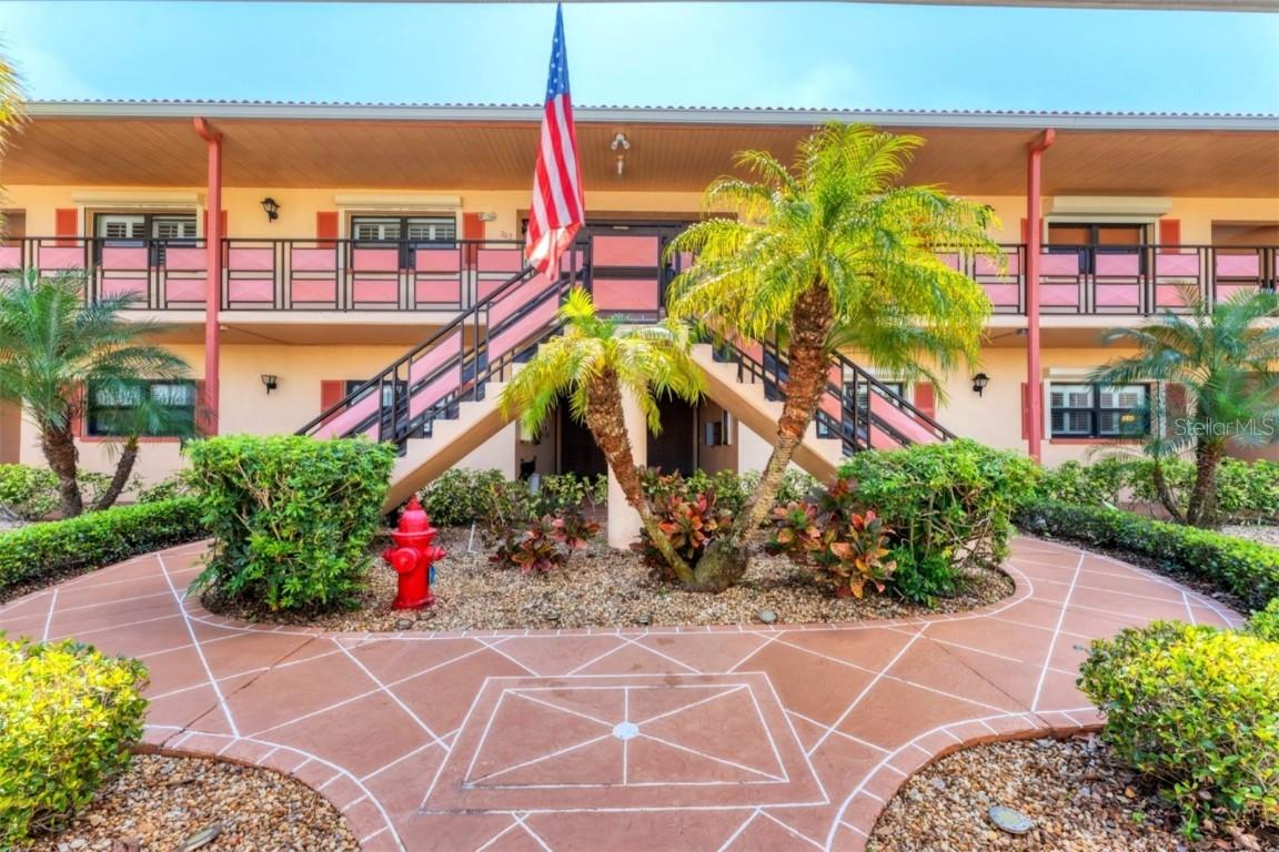 8140 Terrace Garden Dr. #103, St Petersburg, FL 33709