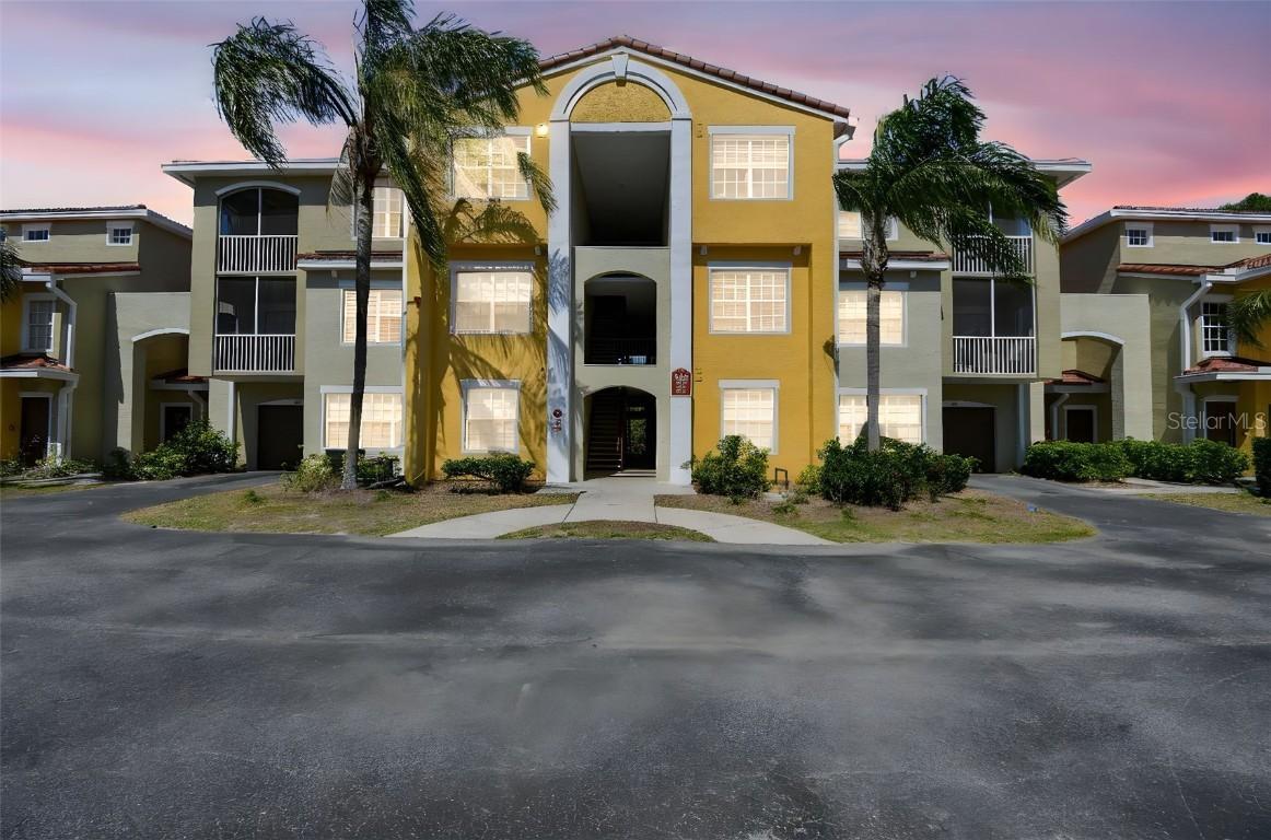 5401 Bentgrass Dr. #1-302, Sarasota, FL 34235