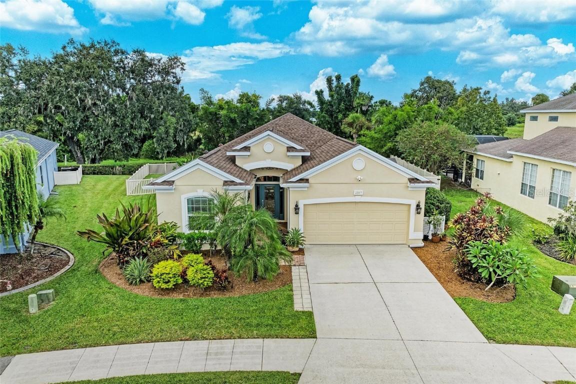 4207 70th Street Cir., Palmetto, FL 34221