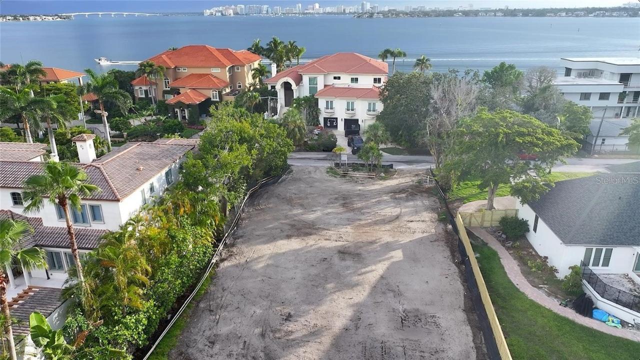 838 Norsota Way, Sarasota, FL 34242