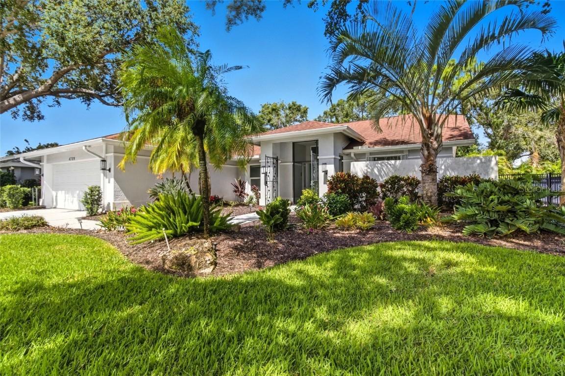 4709 Meadowview Cir., Sarasota, FL 34233