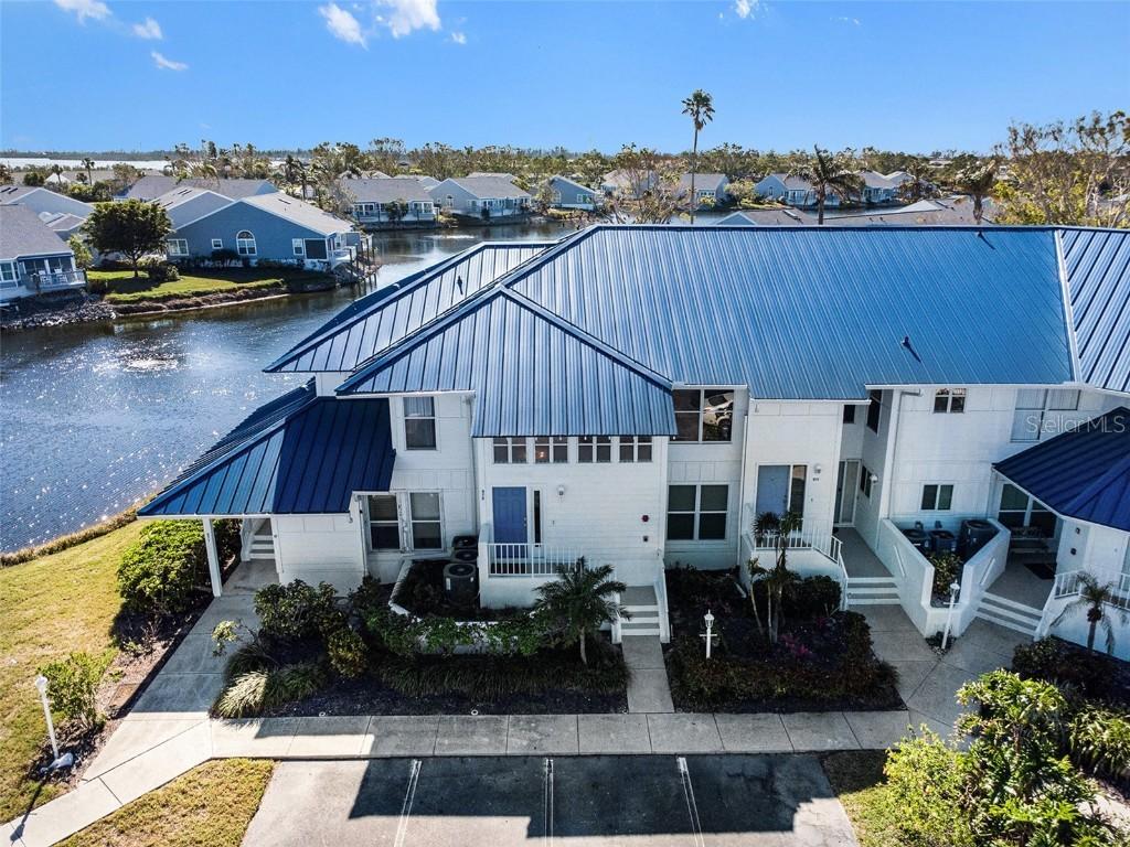 972 Sandpiper Cir., Bradenton, FL 34209
