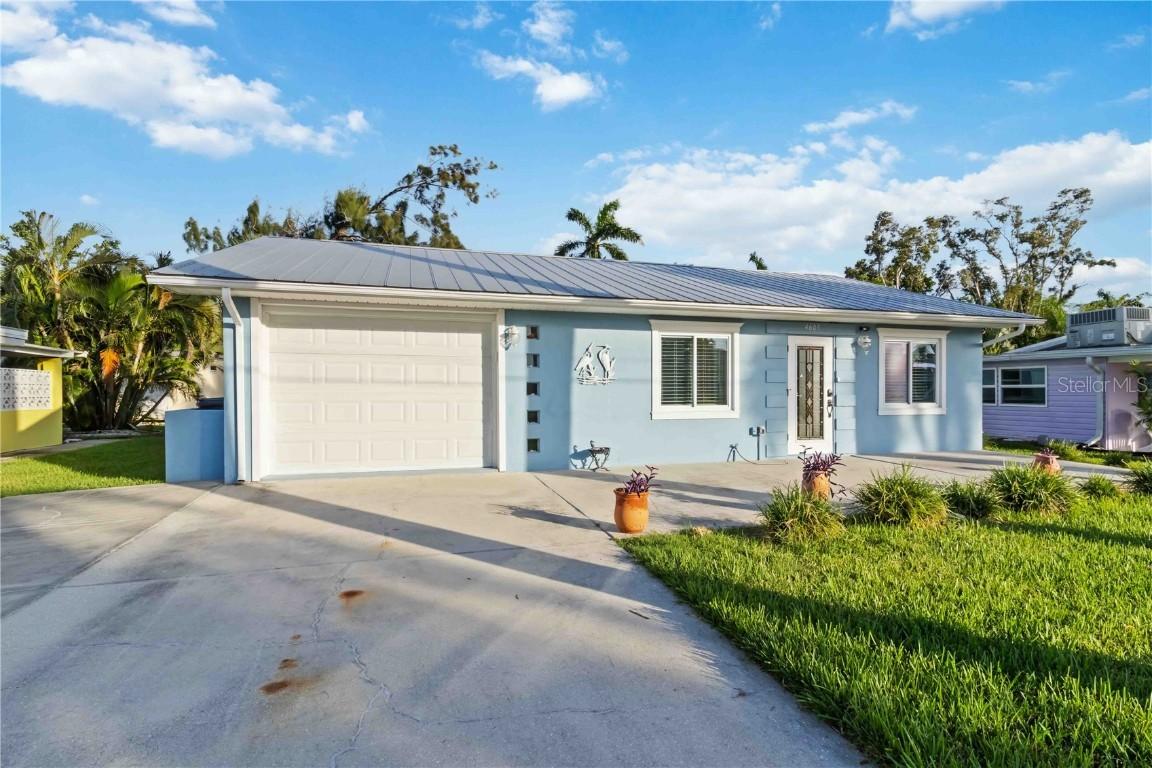 4603 103rd St., Bradenton, FL 34210