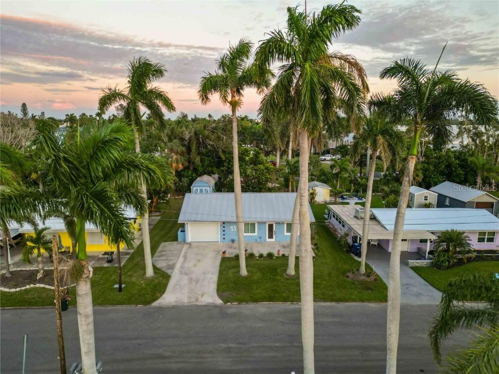 4603 103rd St., Bradenton, FL 34210