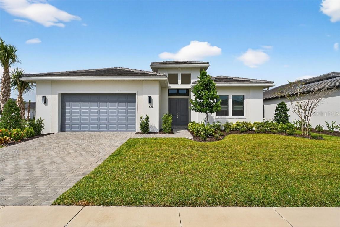 8950 Baroque Ter., Sarasota, FL 34240