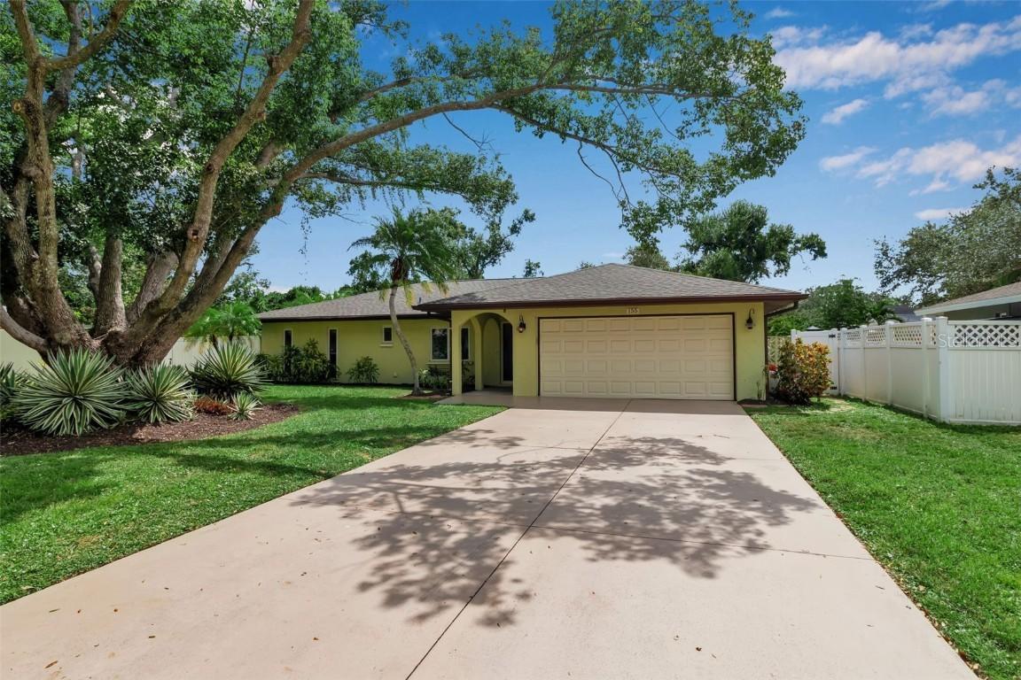 155 Mimosa Cir., Sarasota, FL 34232