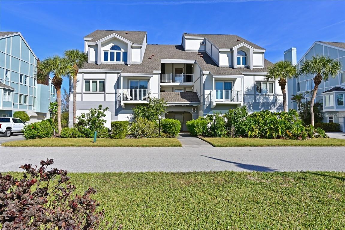 114 Tidy Island Blvd., Bradenton, FL 34210