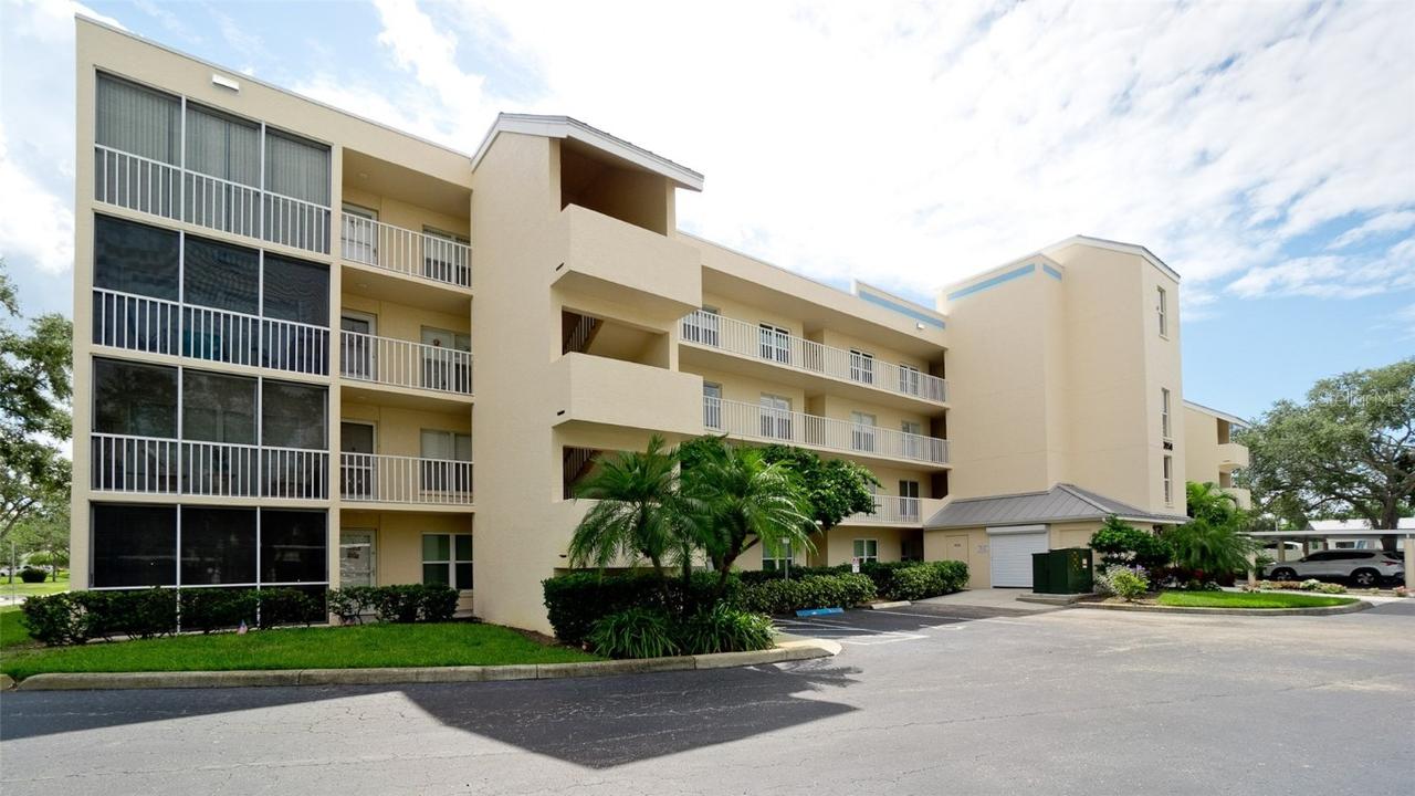 3950 Ironwood Cir. #303, Bradenton, FL 34209