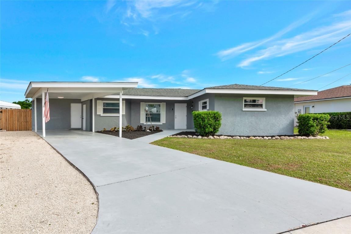 909 67th Avenue Ter., Bradenton, FL 34207
