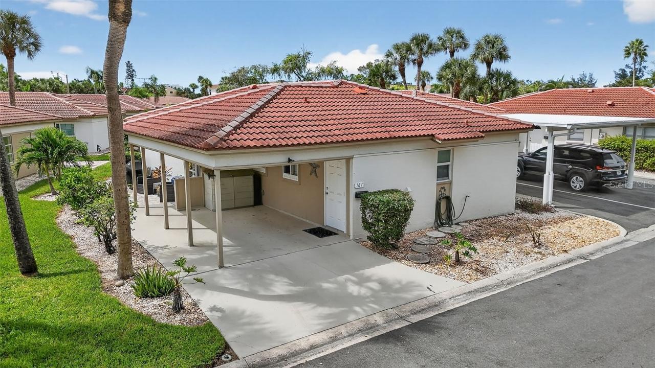 161 Vista Hermosa Cir. #26-A, Sarasota, FL 34242