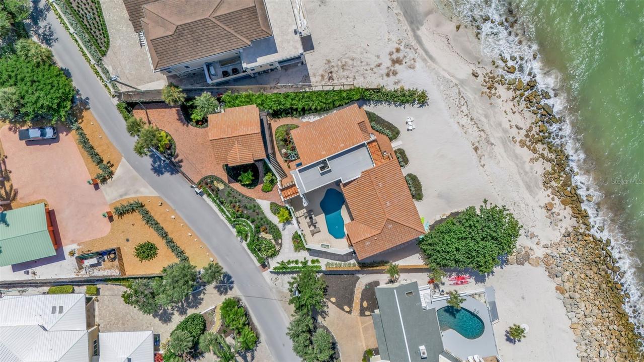 121 N Casey Key Rd., Osprey, FL 34229