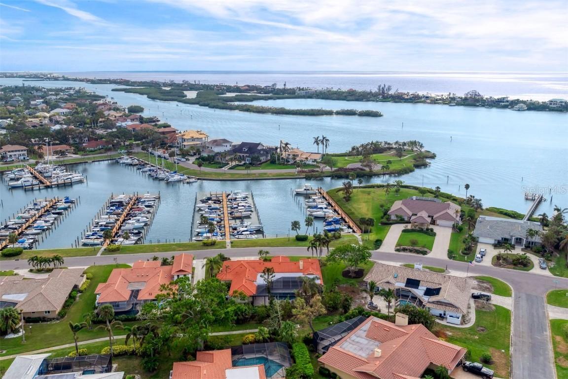 312 Yacht Harbor Dr., Osprey, FL 34229