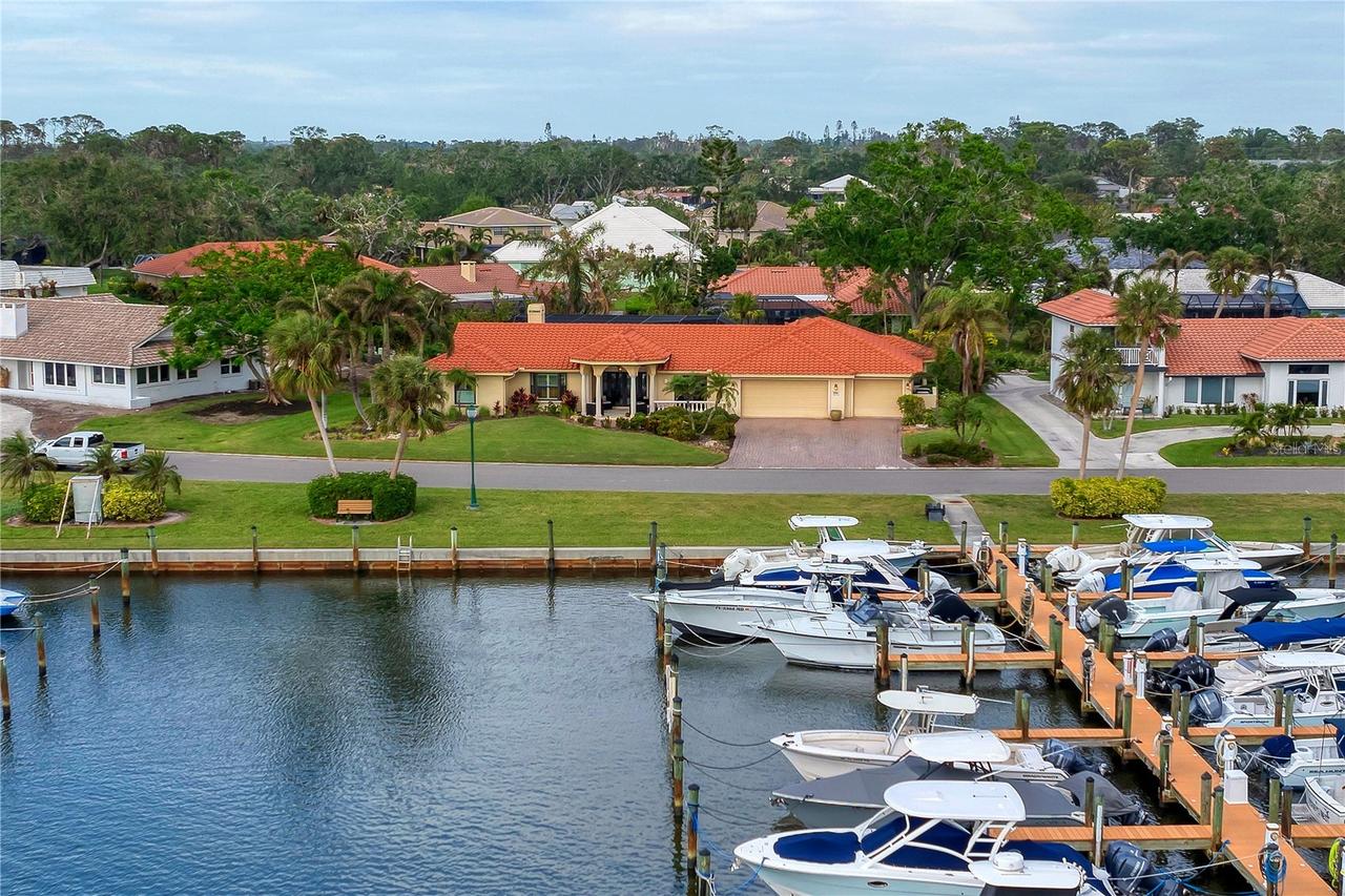 312 Yacht Harbor Dr., Osprey, FL 34229
