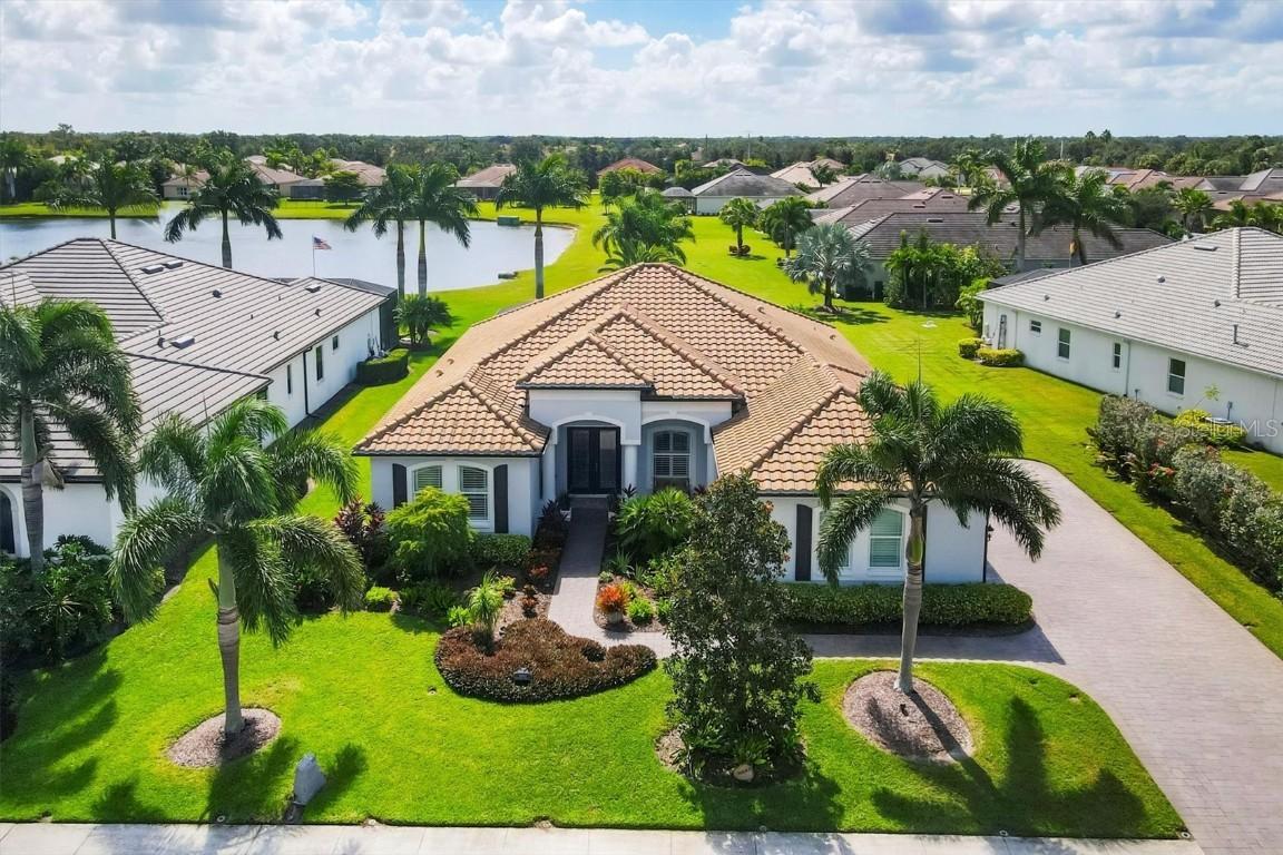 1012 145th Street Cir., Bradenton, FL 34212