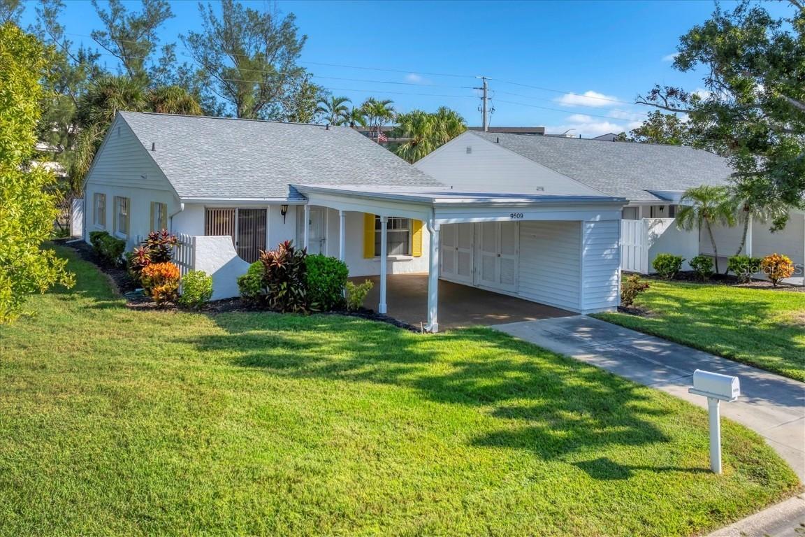 9509 Kingston Dr., Bradenton, FL 34210