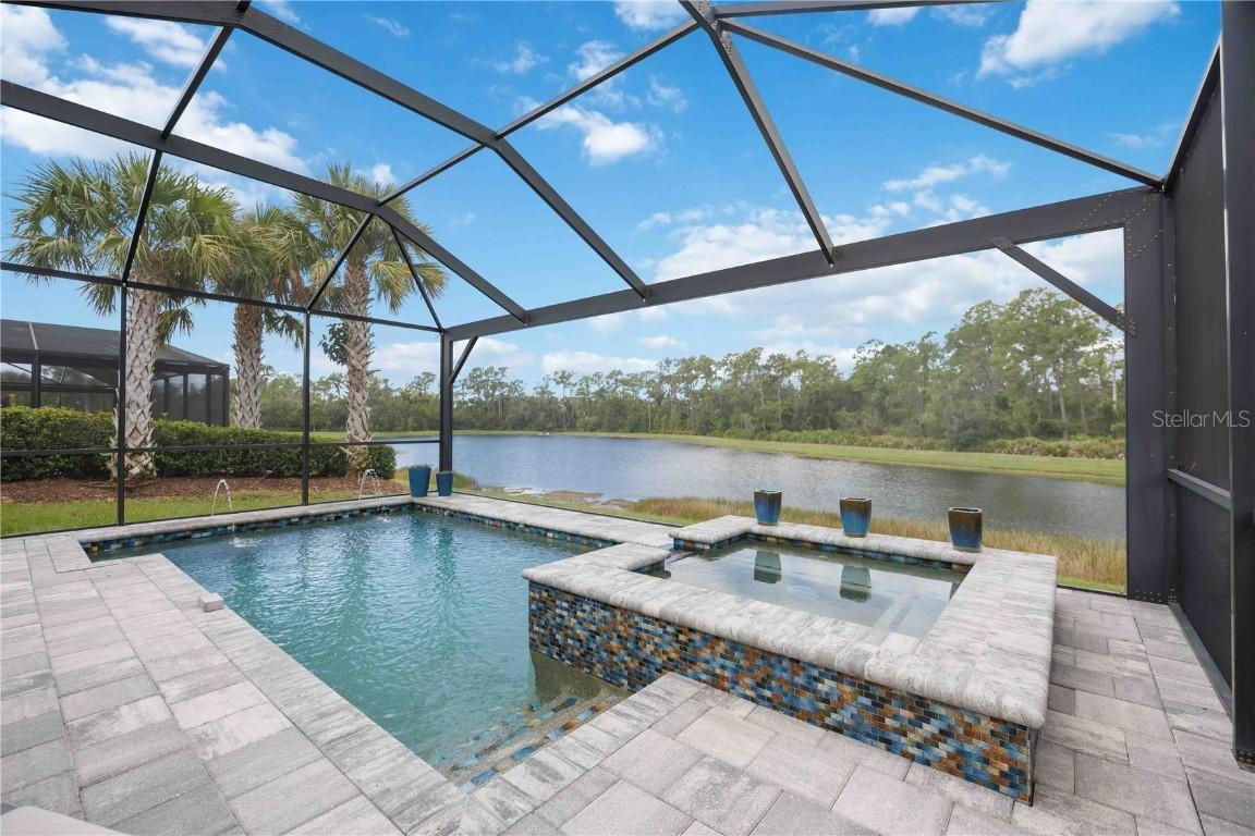 16654 Blackwater Ter., Bradenton, FL 34202