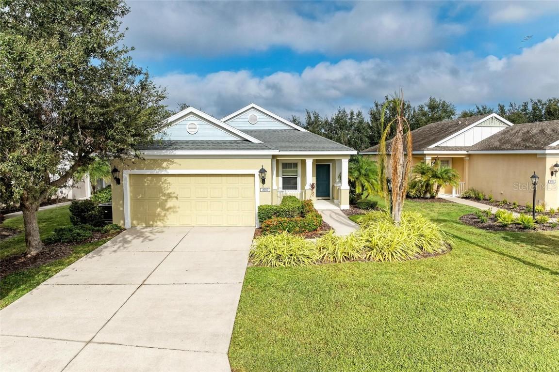 4960 Newport News Cir., Bradenton, FL 34211