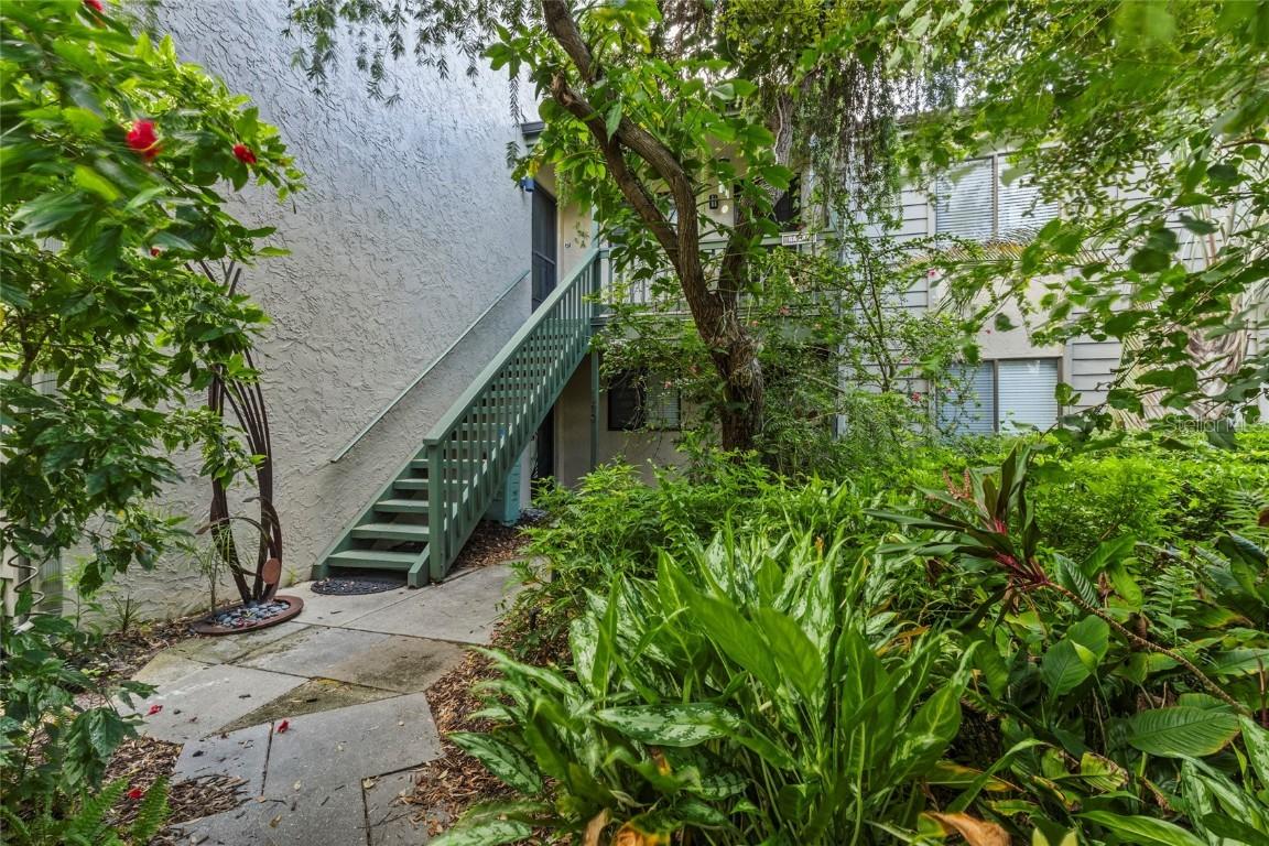 1526 Pelican Point Dr. #146, Sarasota, FL 34231