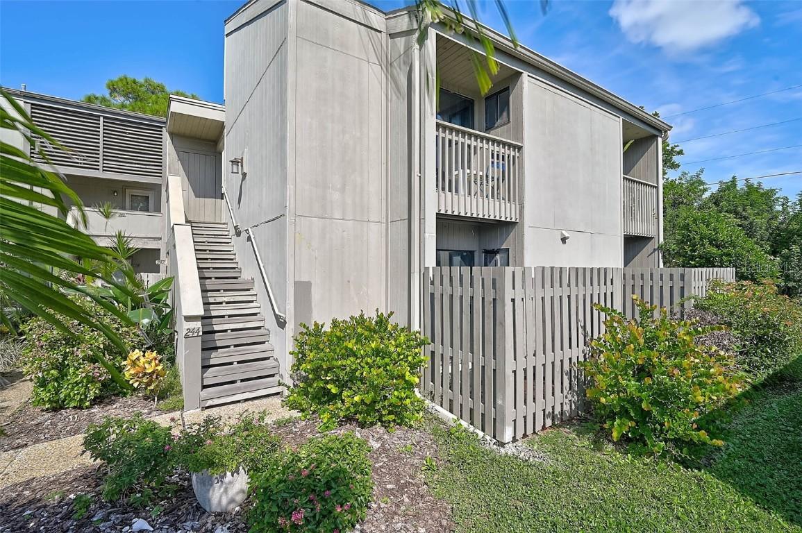 244 Woodland Dr., Osprey, FL 34229