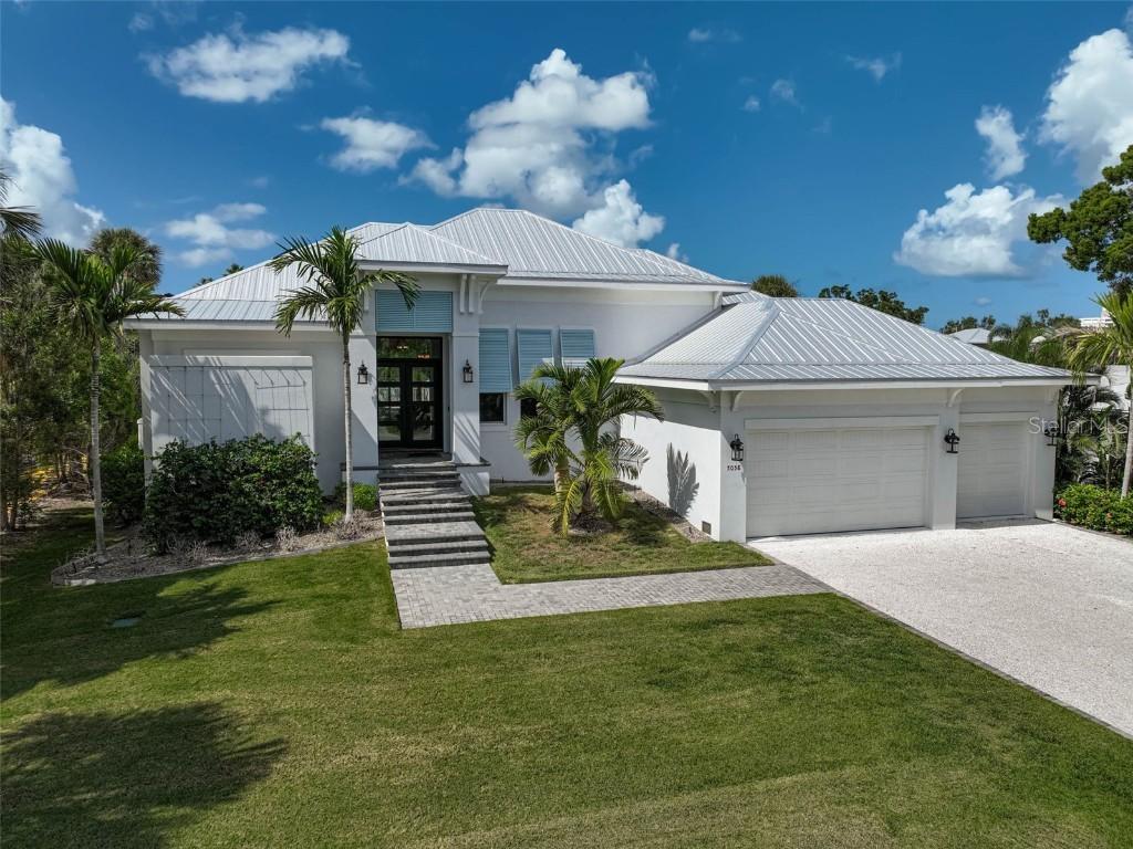 5058 Windward Ave., Sarasota, FL 34242