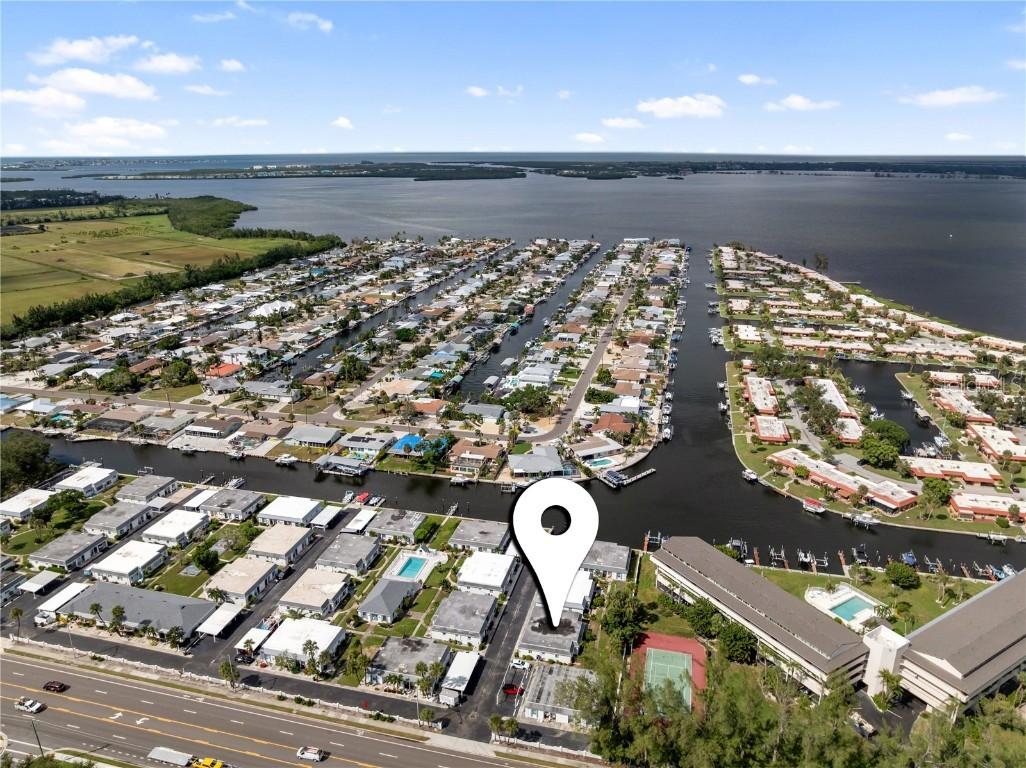 9612 Santa Maria Ct. #52, Bradenton, FL 34210