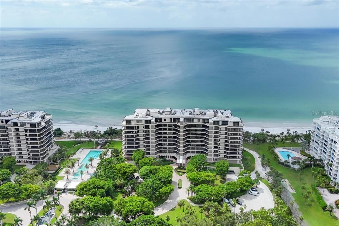 435 L Ambiance Dr. #J703, Longboat Key, FL 34228
