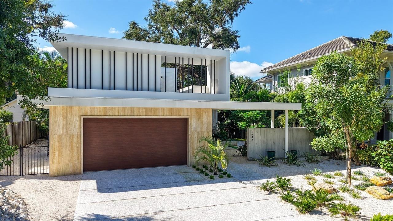 1642 Bahia Vista St., Sarasota, FL 34239