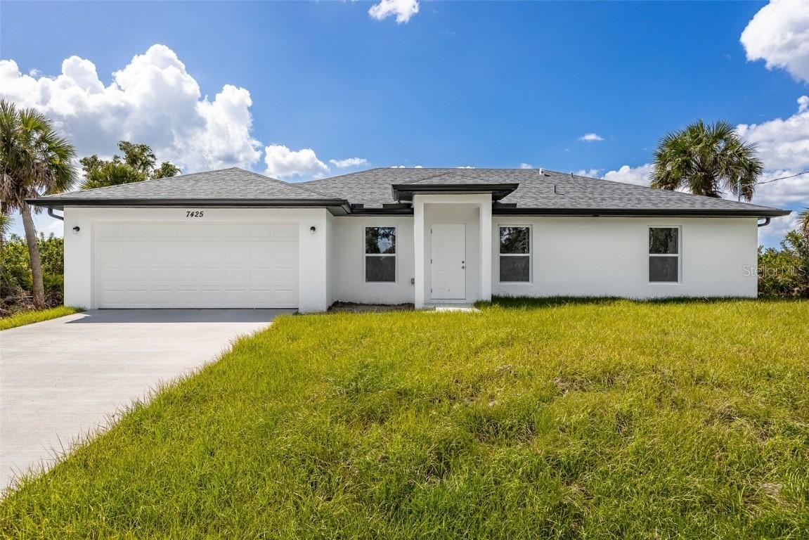 7425 Coburn St., Port Charlotte, FL 33981