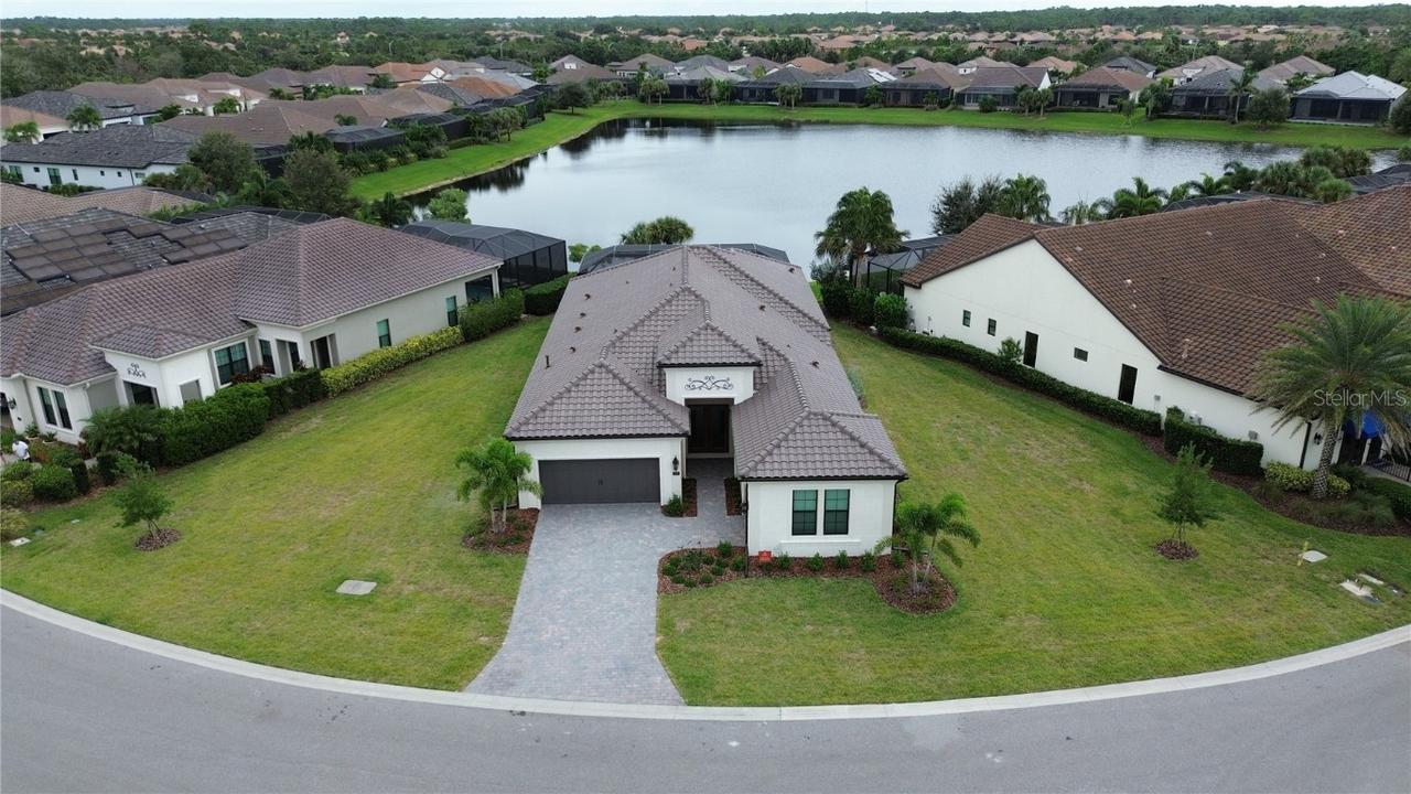 320 Aria Dr., North Venice, FL 34275