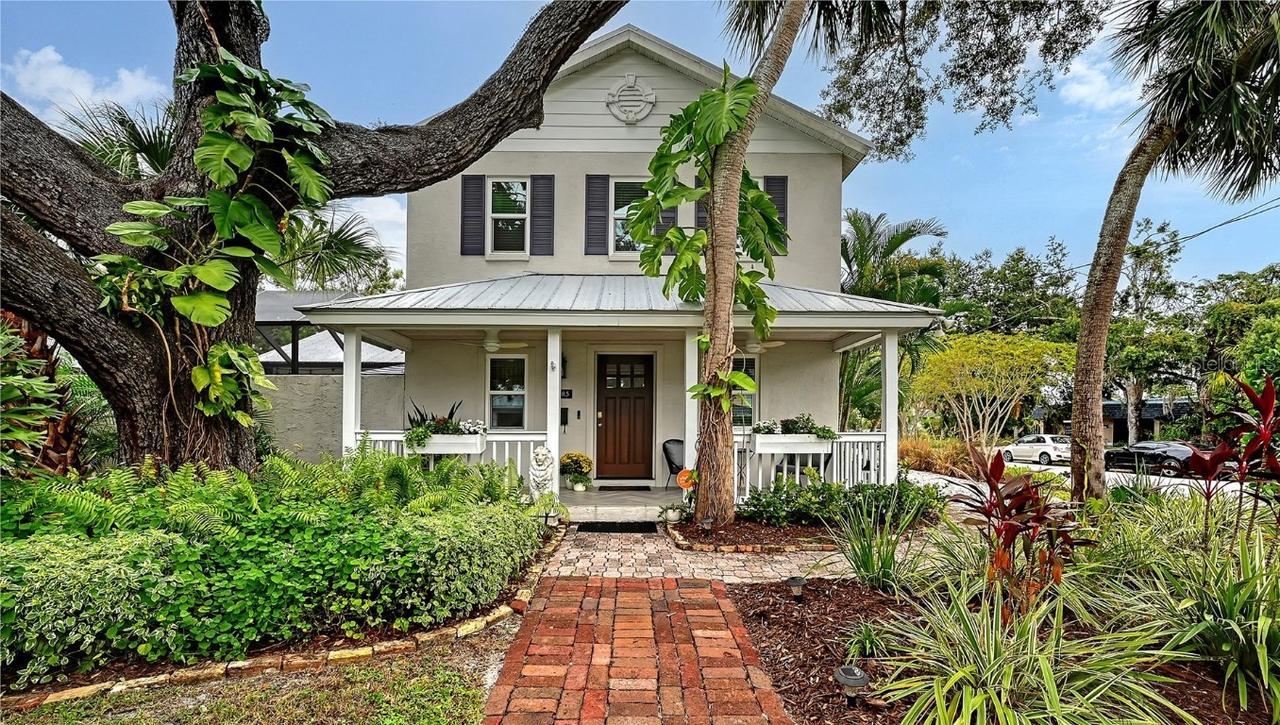 1685 6th St., Sarasota, FL 34236
